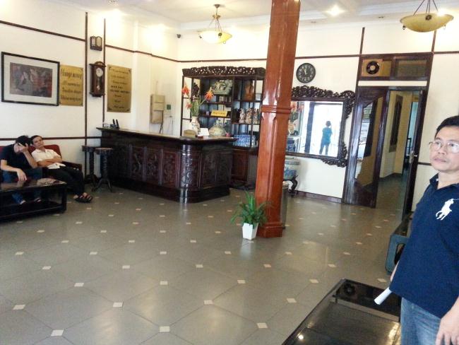 Bán Khách Sạn hoành tráng nằm giữa phố Ngô Sỹ Liên,145m2 ,giá 32 tỷ.