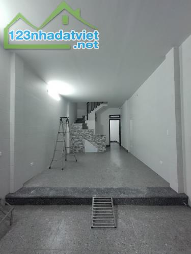 Nhà mới gần cầu Vĩnh Tuy 58m2, 4 ngủ, tự xây chính chủ gửi bán nhanh 🎊