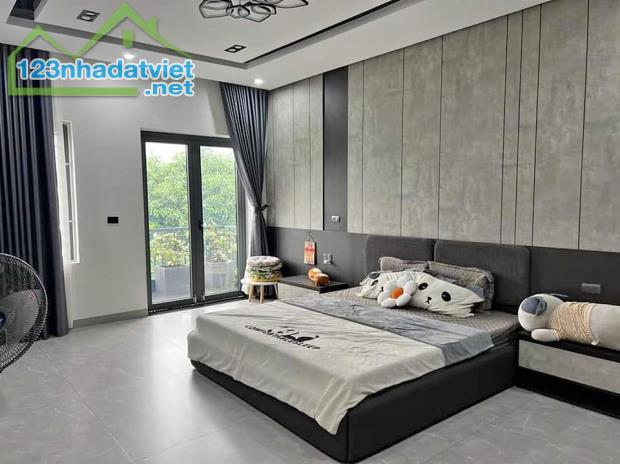 Bán nhà biệt thự đẹp 4 tầng (2021) gần Lotte Mart khu VIP phường Nghi Phú, TP Vinh, NA