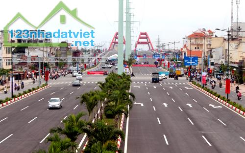 Nhà cấp 4 DT 5x15 cn đủ 75m2 - MT đại lộ Phạm Văn Đồng - Tiện xây CHDV