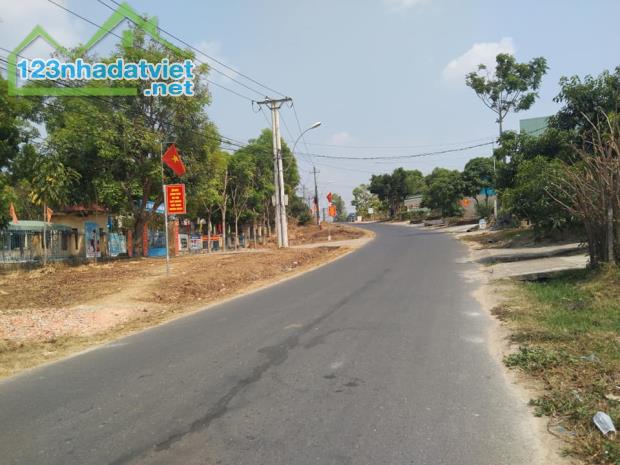 Bán đất siêu rẻ 8m ngang dài 16m thành phố Kon Tum, tỉnh Kon Tum, giá 500tr