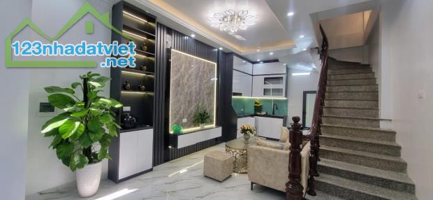 Bán nhà ngõ 460 Thụy Khuê Tây Hồ ngõ thông kinh doanh 28m 5 tầng 3.5 tỷ - 4