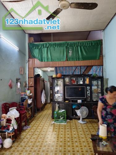 Bán gấp nhà Mặt tiền đường Thẩm Mỹ, Tân Phú, C4, 4,1x21M, giá 9,2 tỷ ( TL) - 1