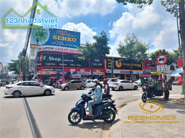 Nhà bán Mặt tiền kinh doanh Phạm Văn Thuận; 420m2 ngang 10m đang cho thu nhập 1,8 tỷ/năm - 1
