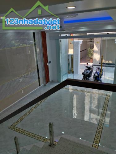 Bán nhà độc lập Diện tích  75M 4 tầng  sân cổng riêng Đằng Hải  Hải An giá 4ty2 - 2