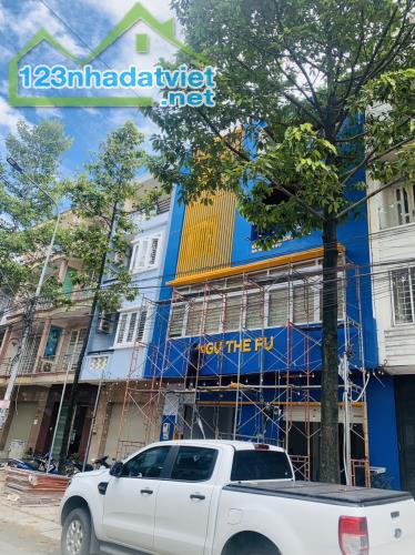 Bán nhà mặt tiền đường N1 phường Bửu Long 1 trệt 3 lầu 90m2 giá rẻ nhất thị trường 5.7 tỷ - 2
