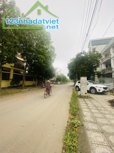 Bán đất mặt phố Lê Đĩnh Chi, Liên Bảo, Vĩnh Yên. DT 180m2 - 1