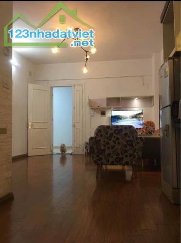 Cho thuê căn hộ chung cư Việt Hưng 8.5tr/ tháng đầy đủ nội thất, 2PN, 2VS 76 m2 - 2