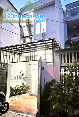 Bán nhà mặt tiền đường 10m khu vực Hòn Rớ - Phước Đồng - 2