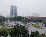Bán căn hộ tập thể phố Nguyễn Văn Huyên, Cầu Giấy. Lô góc, 3 ngủ, 2 vs DT 90m2 giá 4 tỷ.
