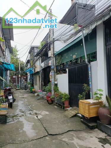 Nhà SHR 4x12, 1T1L, 3PN, gần chợ, Thạnh Lộc, ngã tư Ga - 1