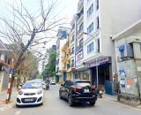 Bán tòa Apartment 9 tầng đẹp nhất ngõ 45A Võng Thị, Tây Hồ. Doanh thu 250tr/tháng