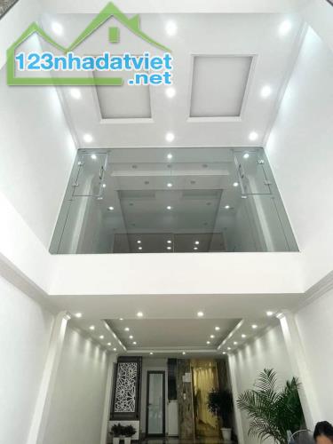 Cho thuê nhà mặt phố Giáp Nhị Thịnh Liệt Hoàng Mai 60m x 6 tầng, giá 46tr/tháng