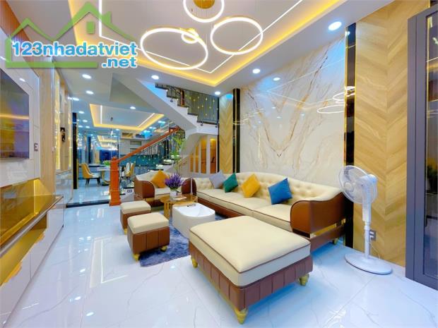 Nhà siêu đẹp 4 tầng full nội thất – HXH Nguyễn Văn Khối, P8, nhỉnh 8 tỷ - 3