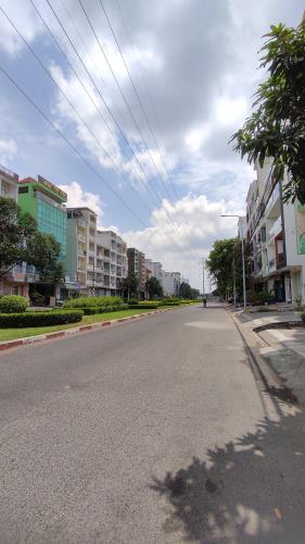 Bán nhà mặt tiền đường Song Hành (40m), Bình Phú, quận 6. 4x17m. 9 tỷ - 3
