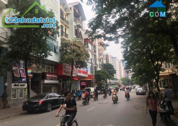Bán đất tặng nhà phố Nguyễn Ngọc Vũ - 71m2 giá 7.8 tỷ - 1