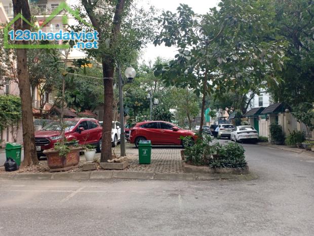 Cho thuê nhà Nguyễn Huy Tưởng Thanh Xuân 150m2x4T biệt thự sân vườn, đỗ được nhiều ô tô - 5