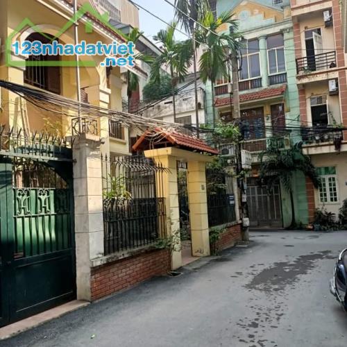Cho thuê nhà ngõ phố Nguyễn Khang Cầu Giấy 200m x 3 tầng, giá 27tr/tháng - 1