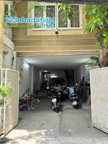Cần bán nhà chính chủ vị trí đẹp tại Bạch Đằng, quận Tân Bình - 1