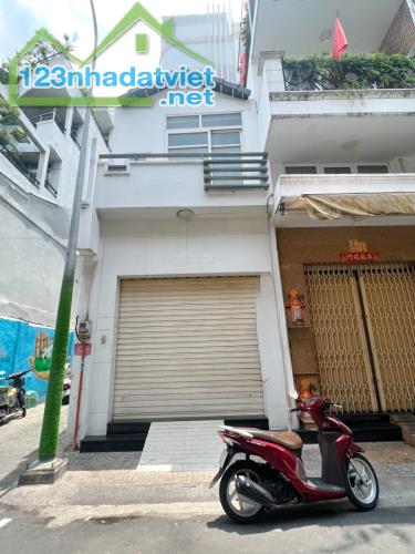 Nhà góc 5 tầng mặt tiền đường Phú Định P11Q5 - 1