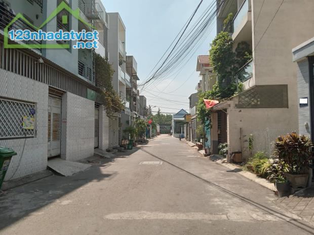 Bán nhà đường 160 Tăng Nhơn Phú A quận 9, 115m2, 5x23m, cho thuê 25 Triệu/tháng