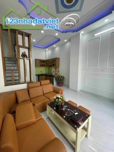 Nhà mới HXH số 93 phùng tá chu phường An Lạc A Quân Binh tân 32m 2 lầu 4 pn - 4