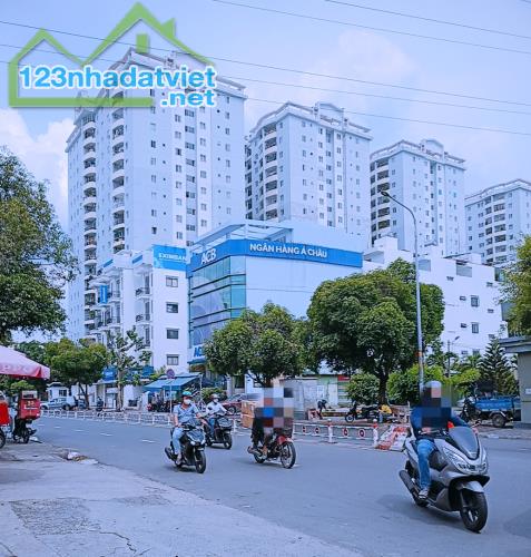 Bán nhà Nguyễn Sơn Hẻm Xe Hơi 3Tầng 86M2 chỉ 6,45 Tỷ TL