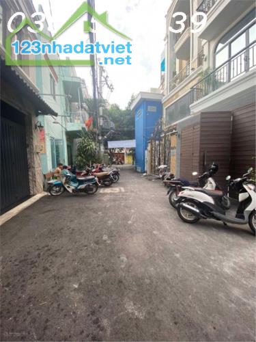 Quá đẹp! Nhà 4 tấm mới 100% đường Nguyễn Thượng Hiền 4.5x16m, 5 PN. Có thang máy - 1