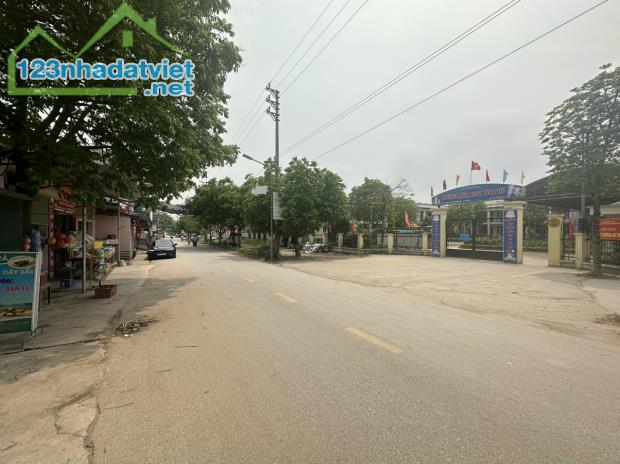 Cần bán lô đất phân lô Tân Phú - QUốc Oai 55.4m2 mặt tiền rộng ô tô vào đất sổ vuông - 1