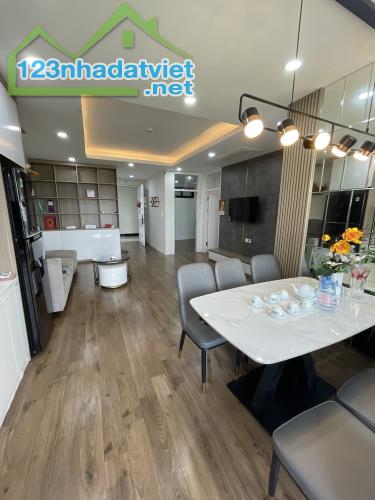 Bán căn hộ 3 ngủ tại chung cư An Quý Hưng, Thượng Thanh, Long Biên. LH: 0389544873 - 3