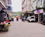 Bán gấp nhà ngõ 178 Tây Sơn- Đống Đa ngõ ô tô tránh 30m  ra mặt phố kinh doanh sầm uất