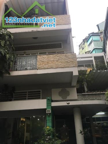 " Siêu phẩm !! Bán nhà Hòa Hảo, 3 tầng BTCT, 4x10, giá hấp dẫn 6,5 tỷ.