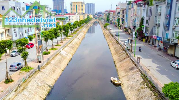 Bán nhà 45m2 mặt phố Trần Đại Nghĩa, đoạn bờ sông Sét, nhà 2 mặt đường, Vỉa hè, Kinh doanh