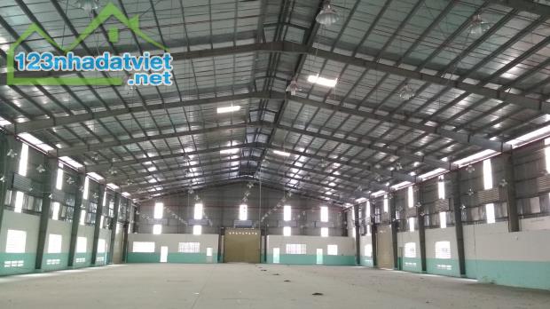 Cho thuê gấp kho xưởng mặt tiền đường Tuyến 2, Ấp 4, Hóc Môn, DT 2500m2, giá tốt Hóc Môn - 3