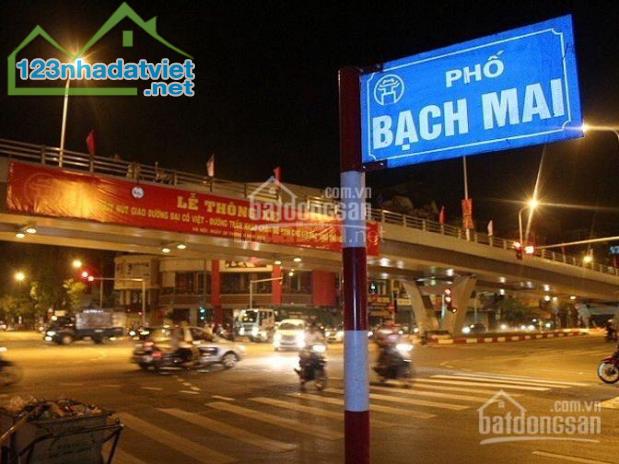 Bán 450 m2 đất mặt phố Bạch Mai, quận Hai Bà Trưng xây K/ Sạn Văn Phòng, Siêu Thị, B/ Viện