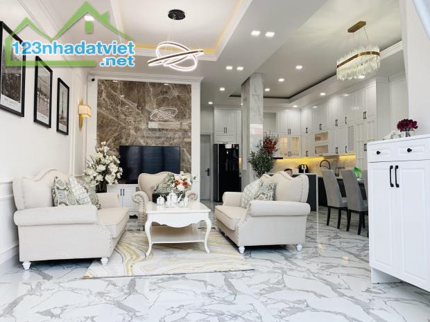 Bán Nhà Phân Lô – Phố Đại Cồ Việt, Hai Bà Trưng, Kinh Doanh, Ôtô 71m2x5T, MT 5m, 14.1 tỷ