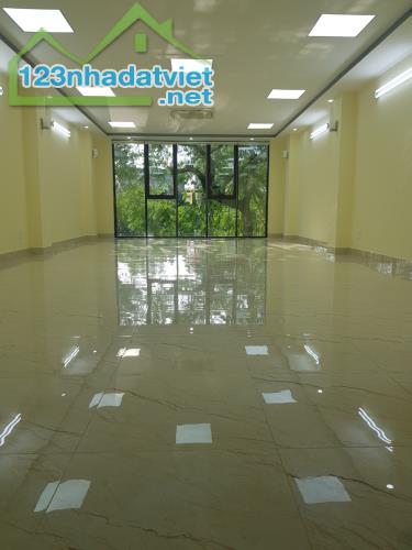 Cho thuê văn phòng 80m2 chỉ 17 triệu mặt phố Xã Đàn quận Đống Đa