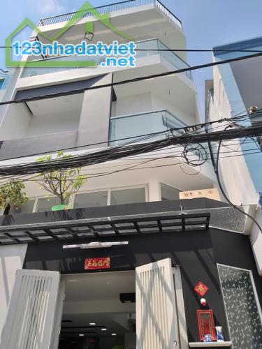 Hot Hot, trung tâm Quân 10,nhà đẹp ở ngay, 80M2, chỉ 11.5 tỷ