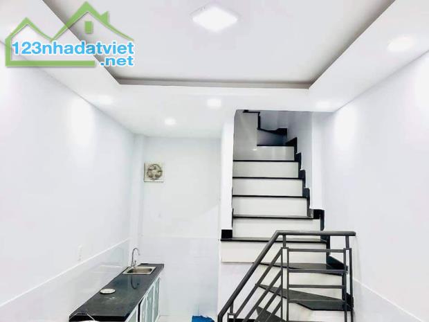 Bán gấp nhà đẹp P5 Bình Thạnh, 4 PN, 48m2, nở hậu, DTSD 108m2,chỉ 3,9 tỷ. - 2