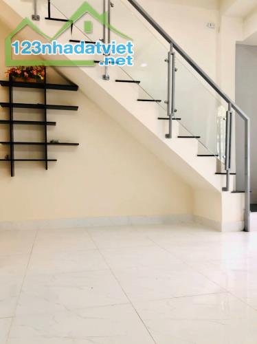 Bán gấp nhà đẹp Quang Trung Gò Vấp,50m2 chỉ 2,85 tỷ.