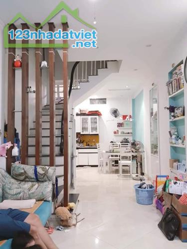 Bán nhà đường Minh Khai, 40m2, đường Ôtô tránh nhau, Kinh doanh, cách 1 nhà ra mặt phố - 2