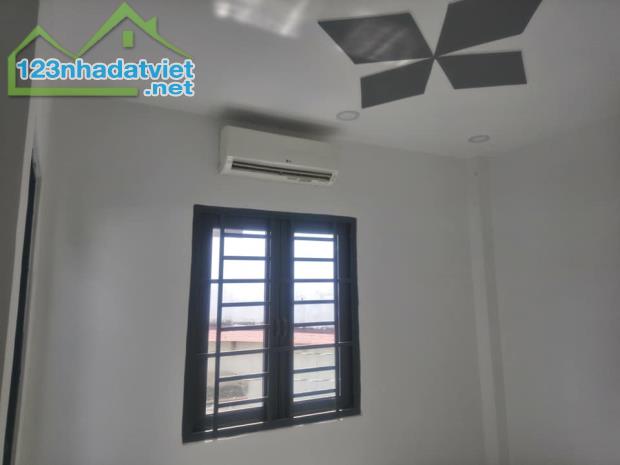 Nhà 42m2 trung tâm Quận 4, 3 tầng kiên cố, giá không thể chê 3.35 tỉ - 1