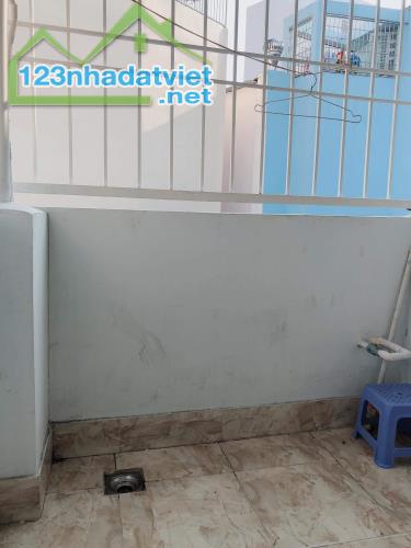 Hẻm xe hơi Quận 10, 3 tầng đã hoàn công đầy đủ giá 3.7 tỉ thương lượng - 2