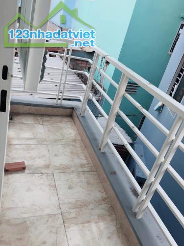 Hẻm xe hơi Quận 10, 3 tầng đã hoàn công đầy đủ giá 3.7 tỉ thương lượng - 1