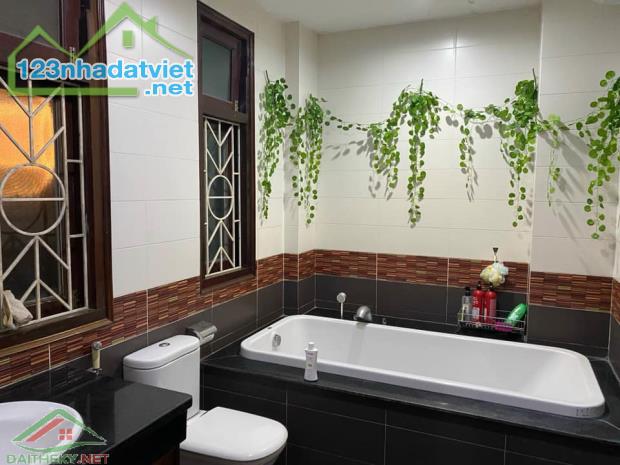 Bán nhà khu TĐC Việt Hưng. P/lô, vỉa hè, hàng xóm Vinhomes, 80m2 MT 5m, cho thuê 30tr/th - 4