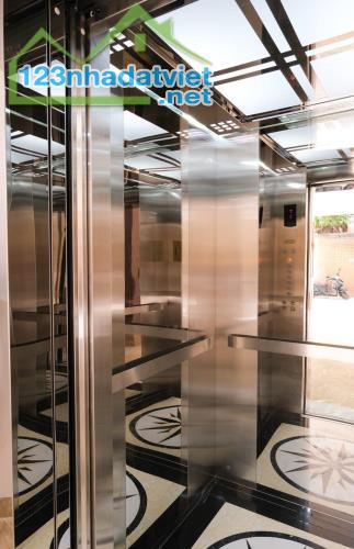 Bán nhà PL Cầu Giấy 7 tầng- Thang Máy- OTO tránh- KD hiếm, giá 13,5 tỷ