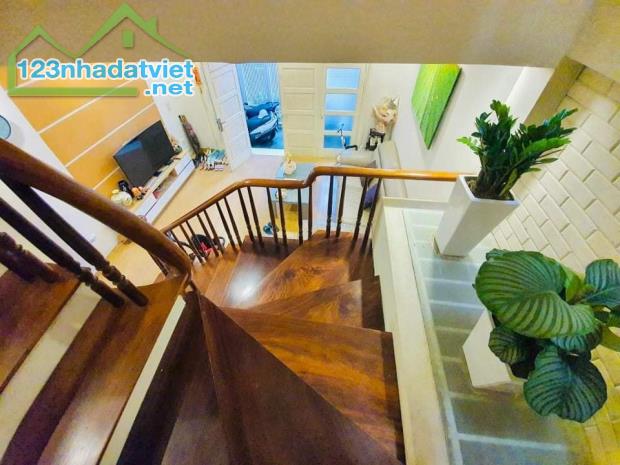 Bán nhà 5 tầng ngõ 12 phố Hoa Lư Dt 45m2 Mt 4m ,giá 7,6 tỷ, Lh 0911002289 - 1