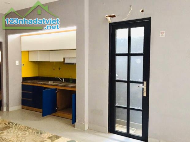 Bán gấp về quê, Phan Xích Long, Phú Nhuận, 61m2, nhỉnh 5 tỷ, còn TL. - 1