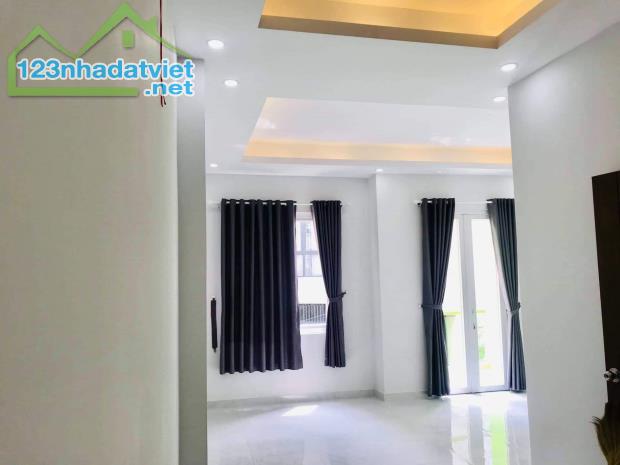 Phan Văn Trị, Bình Thạnh, 72m2, 3 tầng, 4 PN, chỉ 7,8 tỷ.