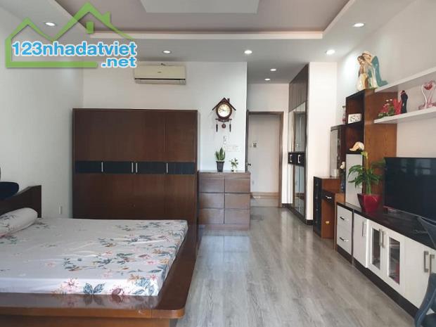 Nhà HXH Nguyễn Bặc, P3, Tân Bình, 60m2, 5 tầng, giá rẻ - 2